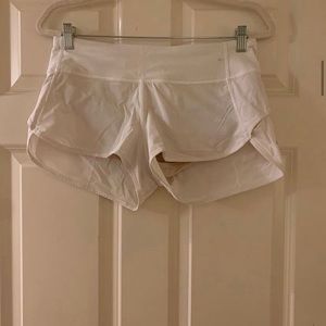 Lululemon Speed Up Low-Rise Lined Short 2.5” | size: 6